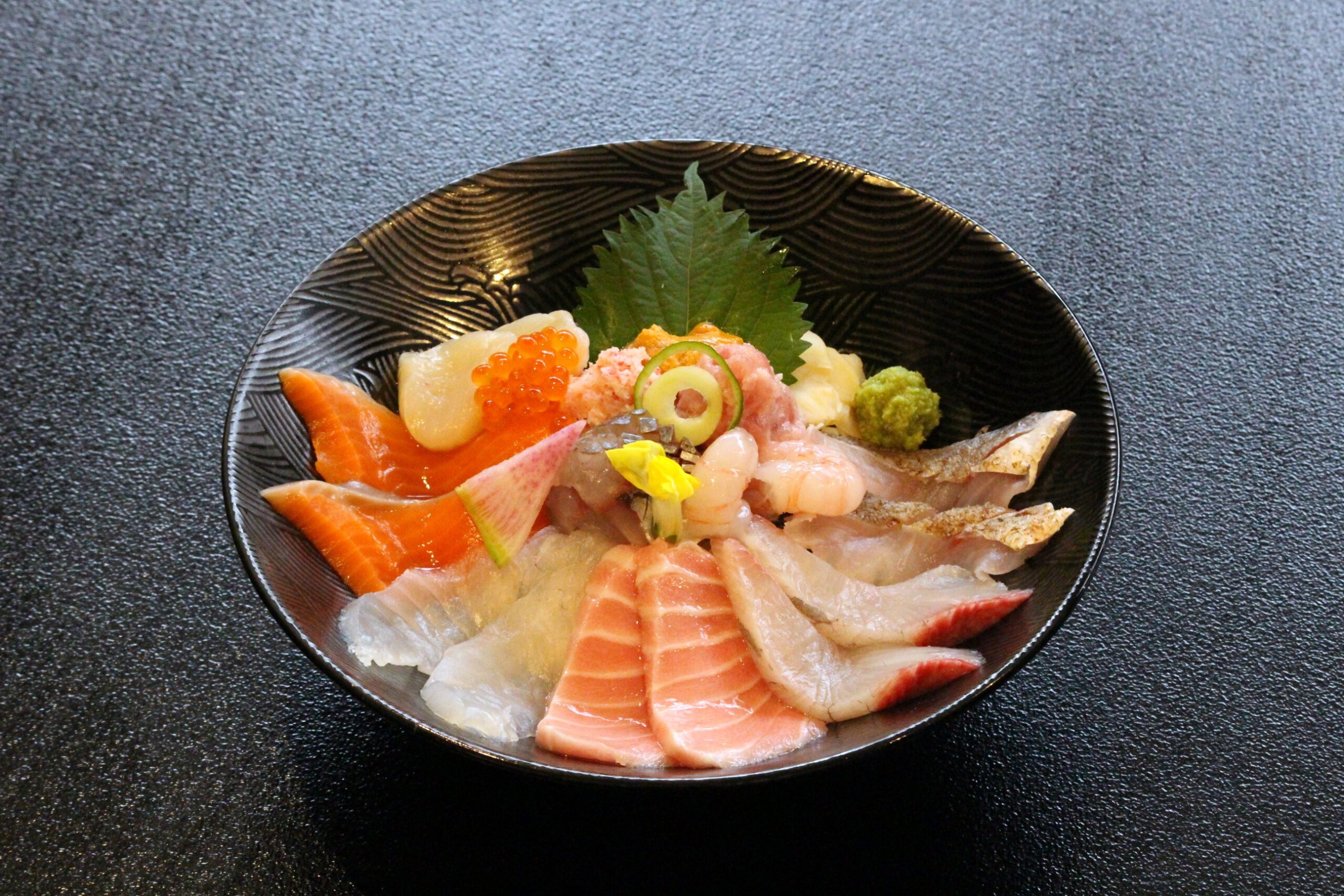 特選海鮮丼
